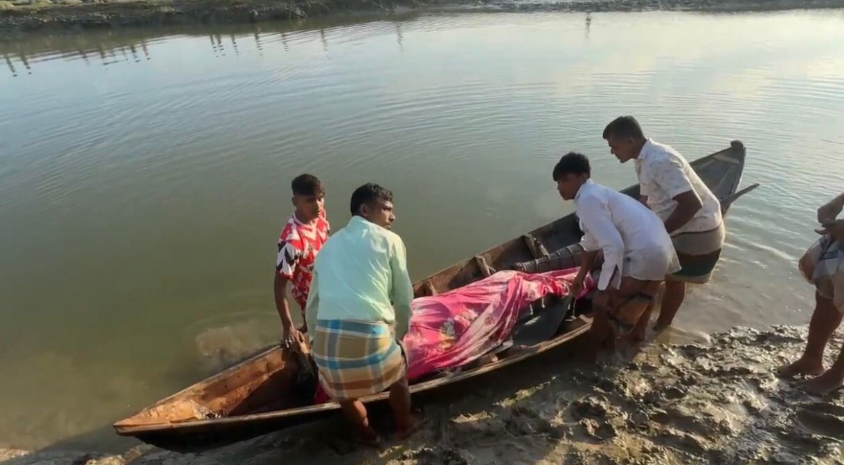 নাফ নদী থেকে জেলে অপহরণ: একজনের মরদেহ উদ্ধার, নিখোঁজ ৪