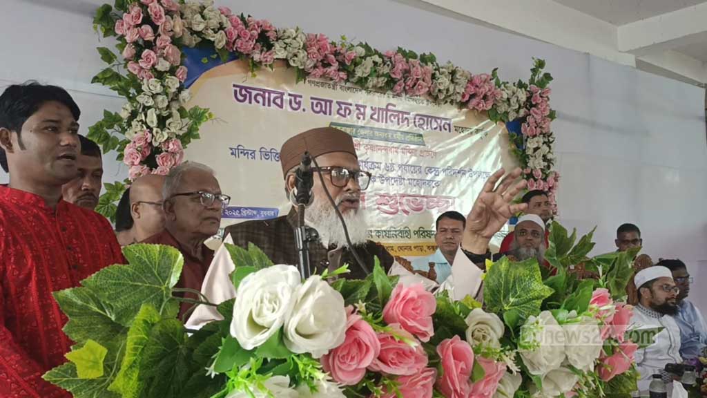 কক্সবাজারে ধর্ম উপদেষ্টা: ধর্মানুভূতিতে আঘাত করলে কঠোর ব্যবস্থা